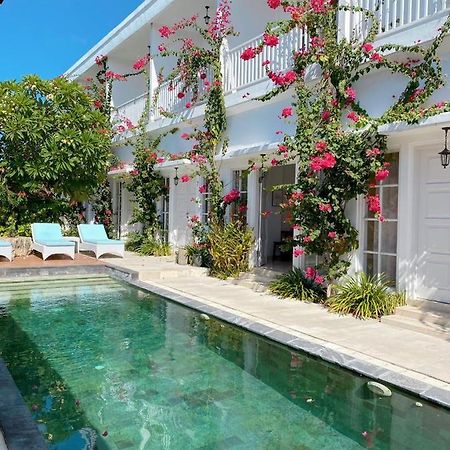 Hikari Guesthouse Seminyak  Luaran gambar